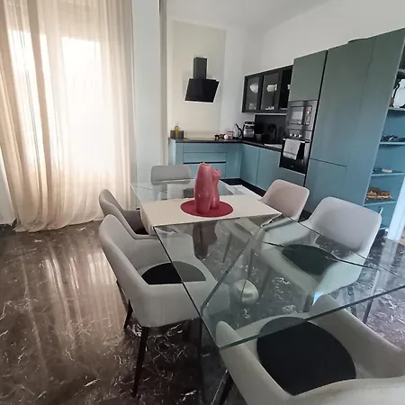 Forti Genova-free Parking Castellaccio 2 *