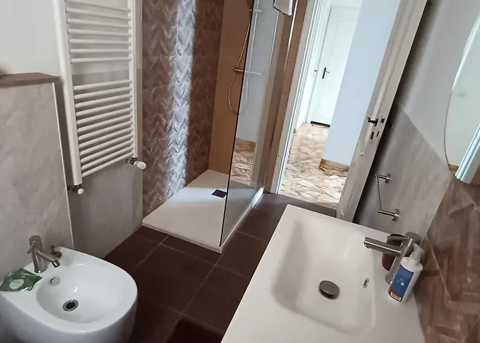 Forti Genova-free Parking Castellaccio 2 * Γένοβα